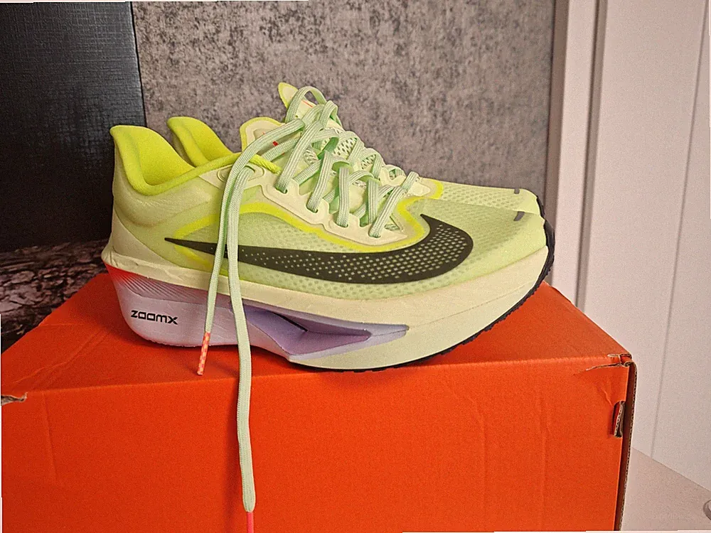 Nike Zoom Fly 6 Größe 38.5 Laufschuhe