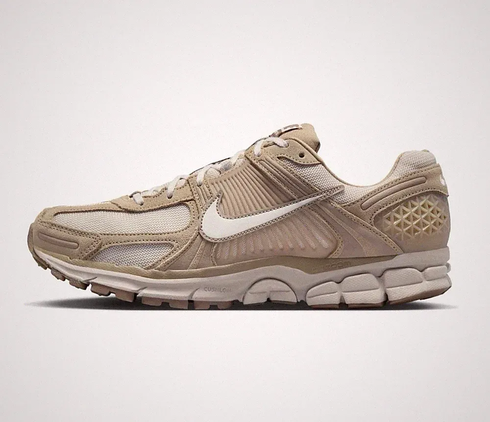 Nike Zoom Vomero 5 HV2529-200 Sneaker Sportschuhe Herren Retro Laufschuhe Gr. 43