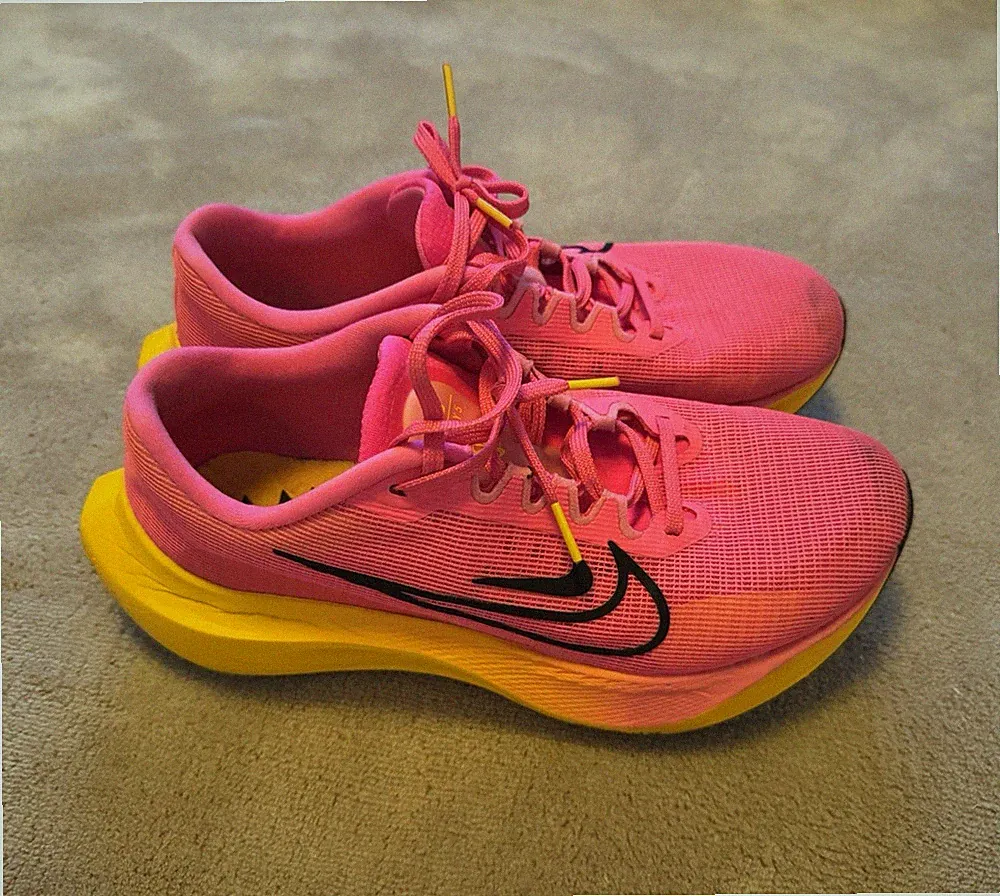 Nike ZoomX Herren Laufschuhe Laufen/Joggen Rosa/Gelb/Schwarz Low Top Mesh