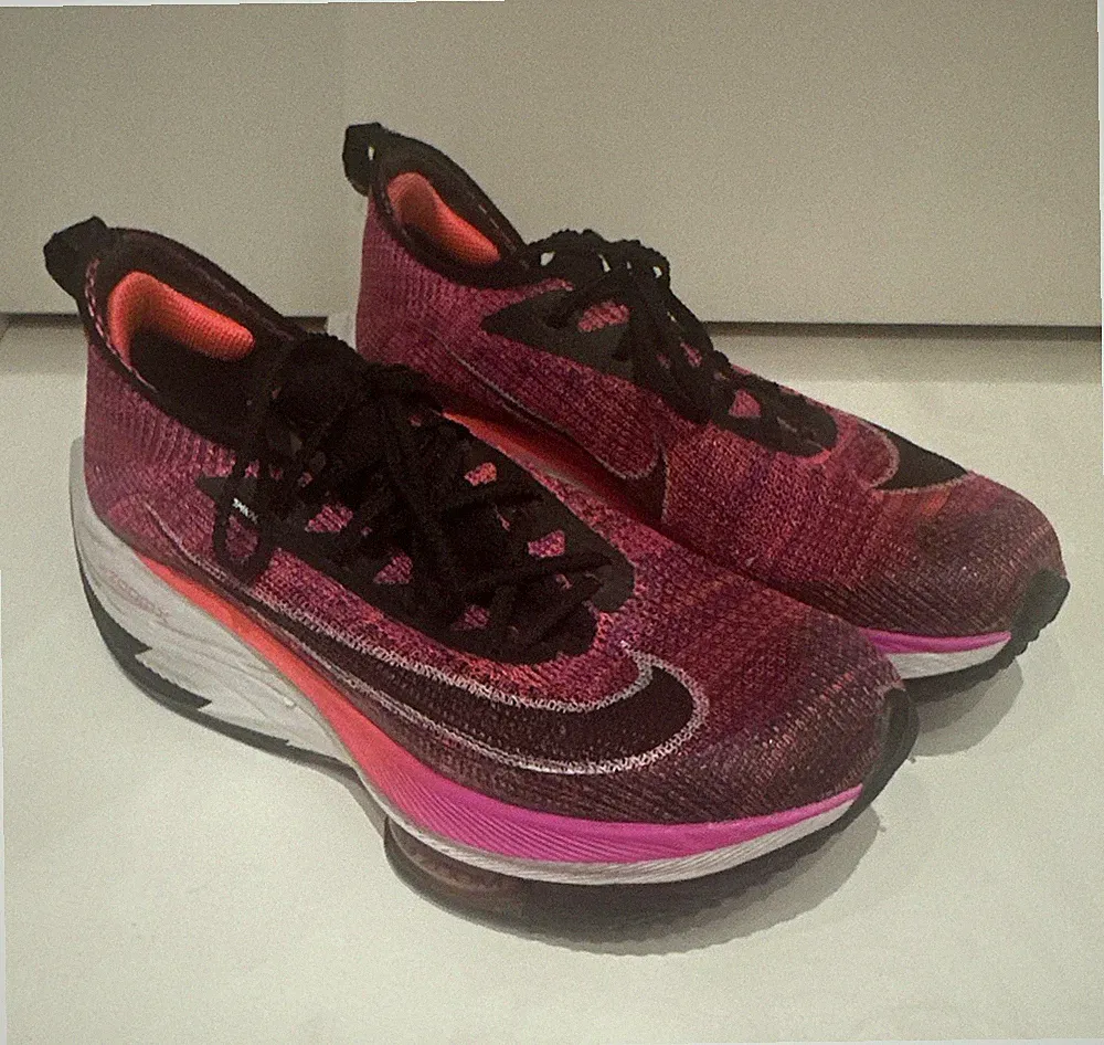 Nike ZoomX Vaporfly Next% 2 Herren Sneaker Laufschuh rosa schwarz weiß