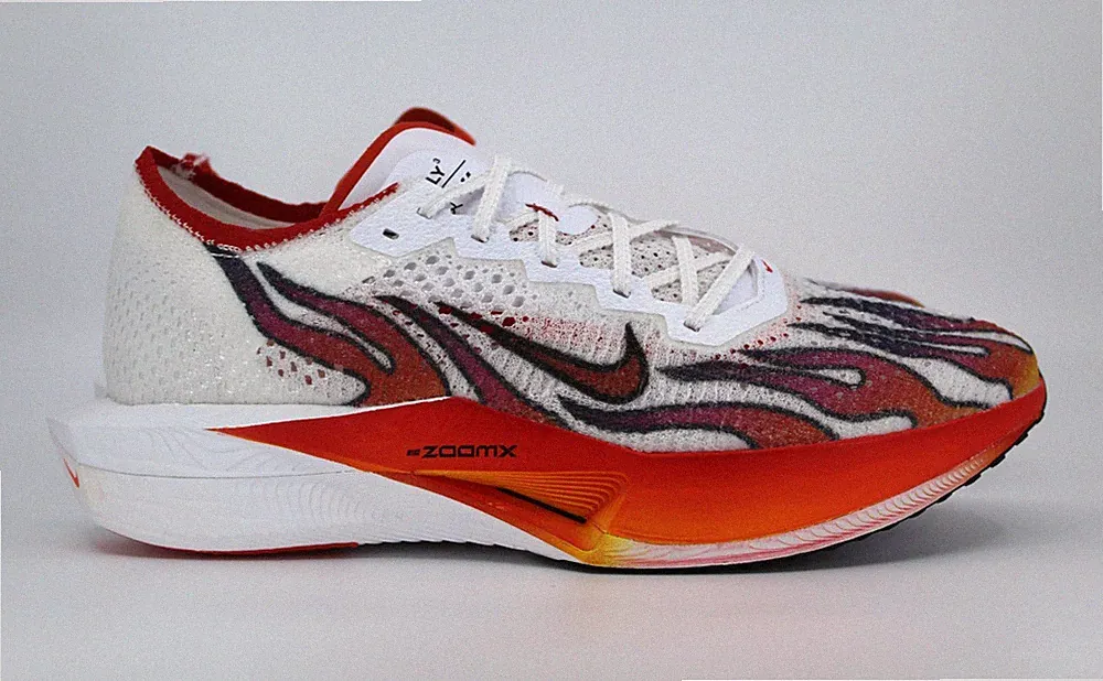 Nike ZoomX Vaporfly Next% 3 FK PRM Laufschuhe UK 8,5 weiß rot HQ3504-100