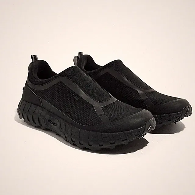 norda 003 Pitch Black Men’s SZ 9.5 Brand New in Box Trail Running Shoes