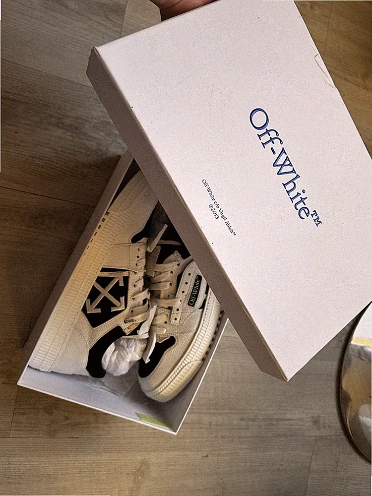 off-white off Court 3.0 low top sneaker 44