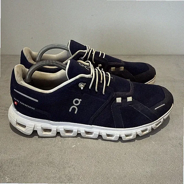 On Cloud 5 Damen-Sportschuhe UK9,5 blau weiß Laufen Walking Schuhe Turnschuhe