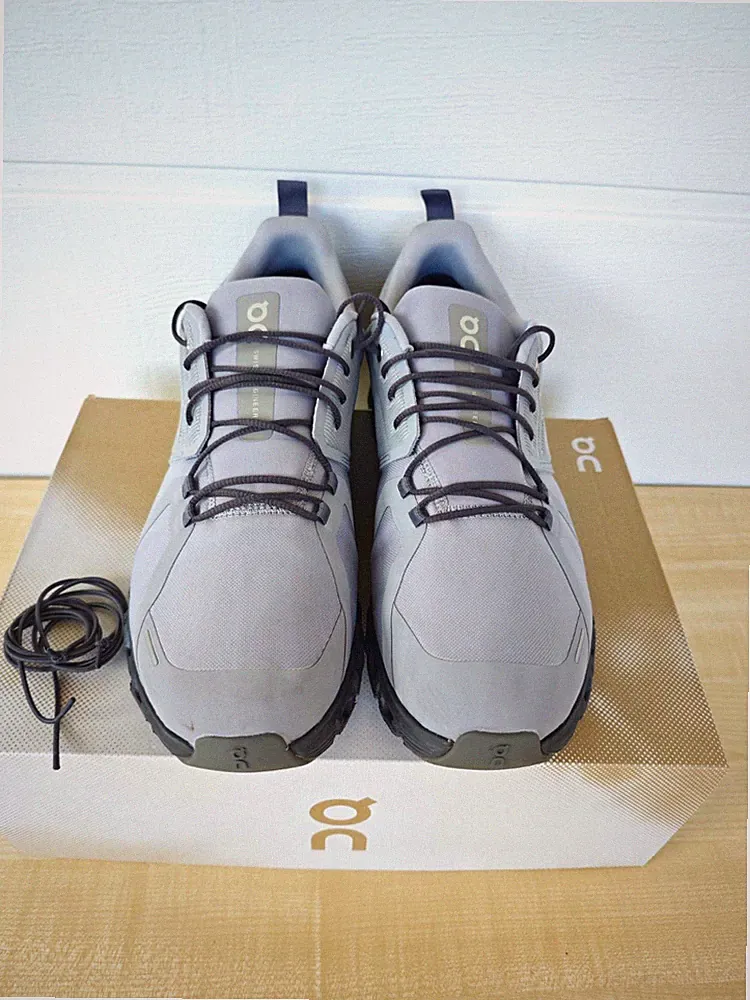 On Cloud 6 WP wasserdicht Herren Sneaker Laufschuh EU 46 US 11,5 Grau