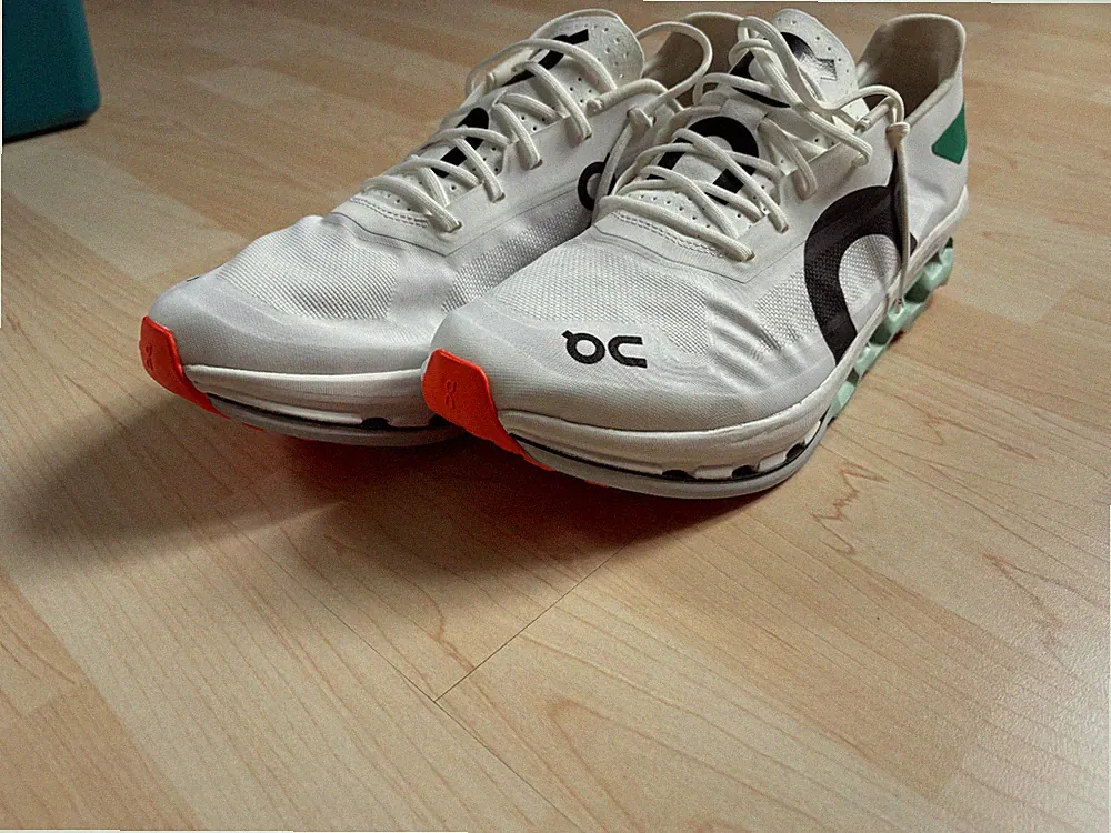 ON Cloud Cloudboom Echo Gr. 46 NEU OVP Carbon Wettkampf Laufschuhe Running