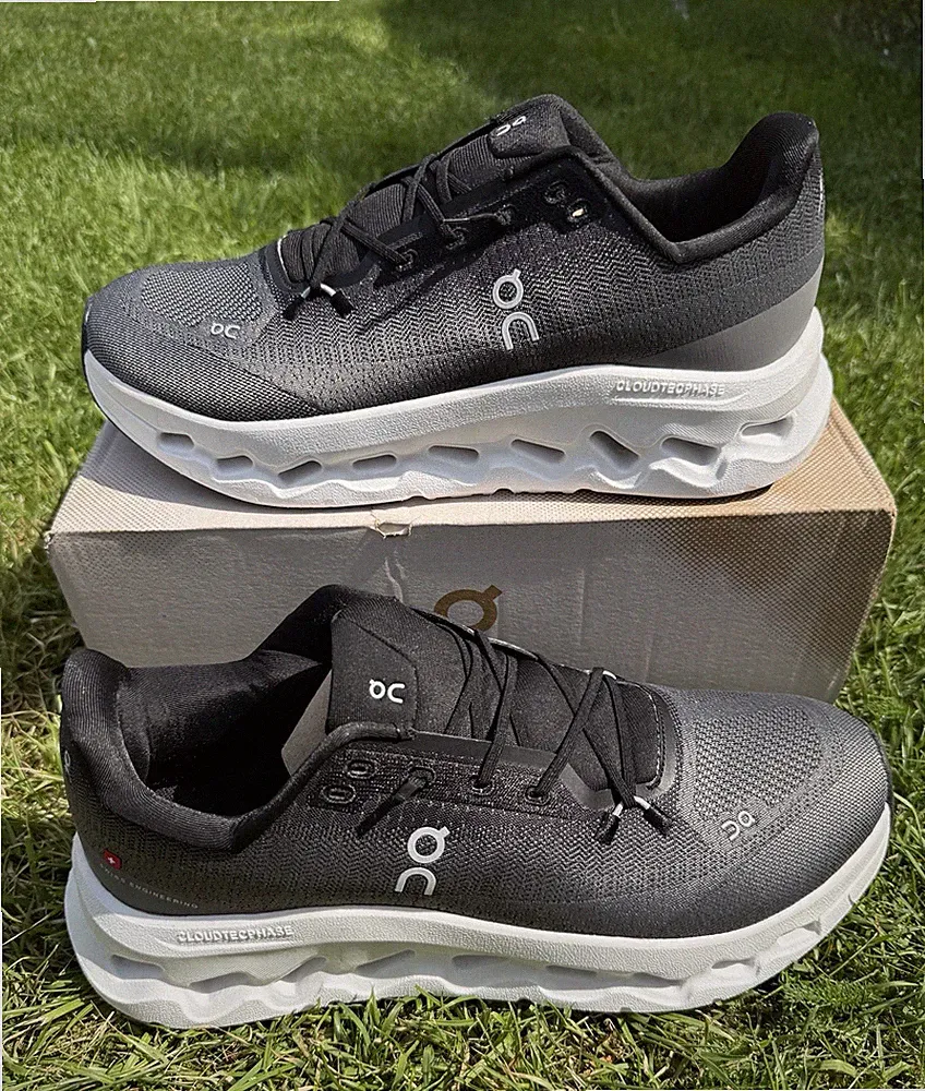 On Cloud Cloudtilt Laufschuhe Weiß-Schwarz Gr. 43 Leicht & Komfortabel