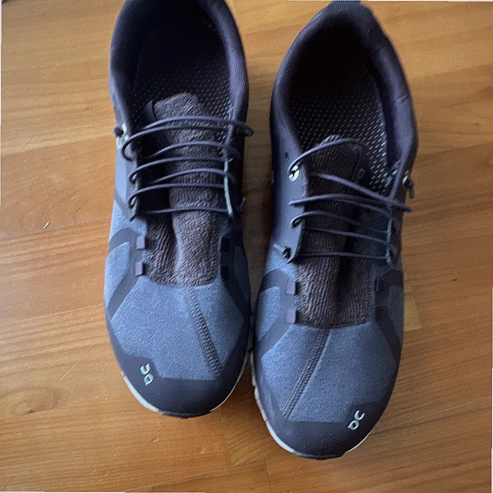 On Cloud Herren Laufschuhe Sneaker grau/schwarz atmungsaktiv Mesh EU 45