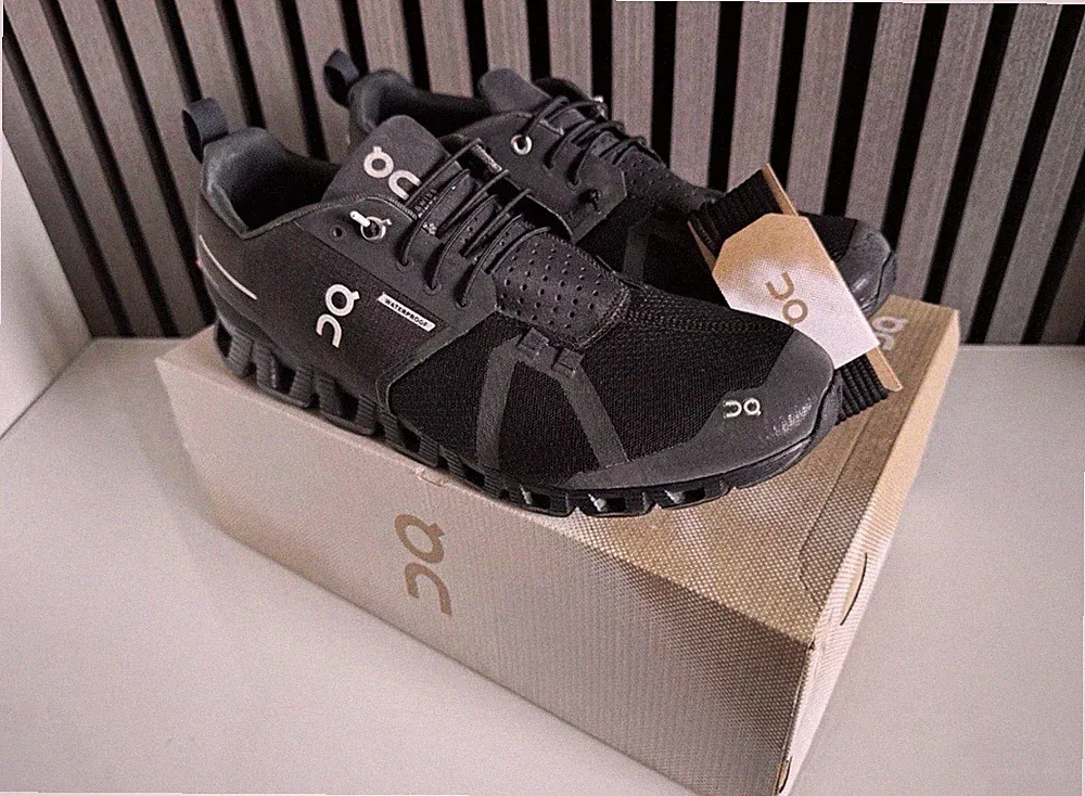 Low-Top Laufschuh