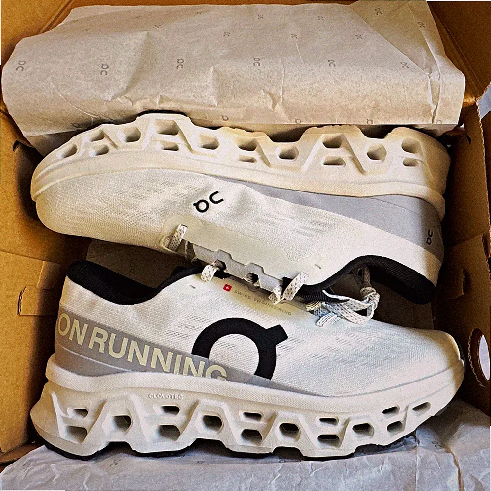 On Cloudmonster 3 Herren Laufschuhe Sneaker Weiß/Weiß EU 44 US 10