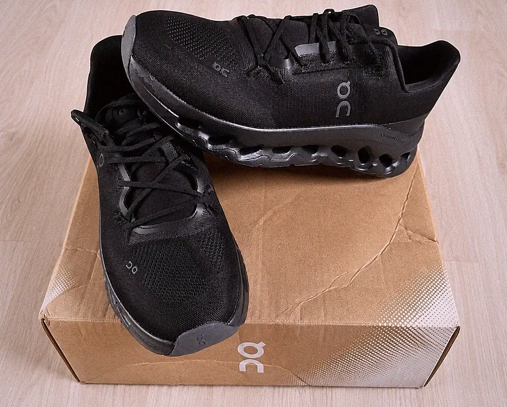 On Cloudtilt Herren Laufschuhe Sneaker Schwarz Mesh Schnürung Gummisohle: GR/43