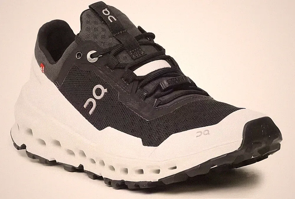 ON Sneaker Cloudultra Gr 42.5 9.0 Herren Sneaker schwarz guter Zustand Laufschuh