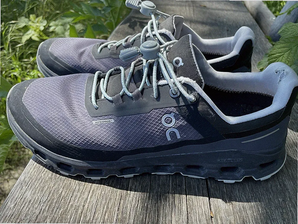 On Waterproof Laufschuhe Sneaker Herren Gr. 43