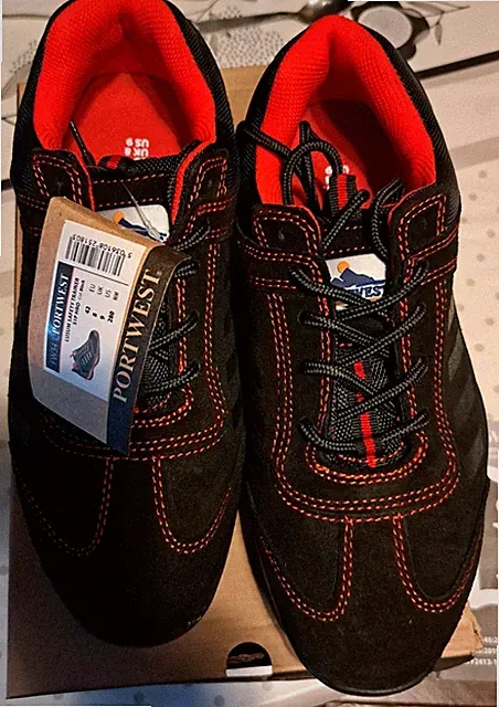 PORTWEST HERREN SICHERHEITSSCHUHE LOW, NEU IM KARTON GR. 42
