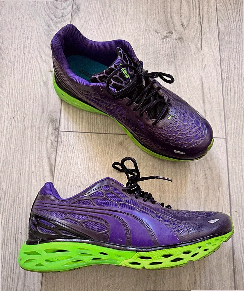 PUMA Bioweb Elite Herren Laufschuhe Sneaker EU 42,5 Lila/Grün Mesh