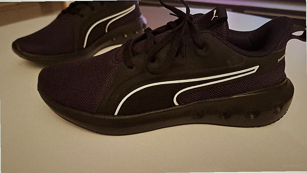 Puma Carson Softride Laufschuhe, Gr. 42,5, schwarz, NEU