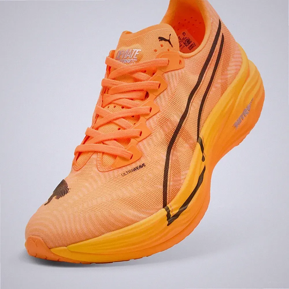 Puma Deviate Wettkampfschuh mit Carbonplatte
