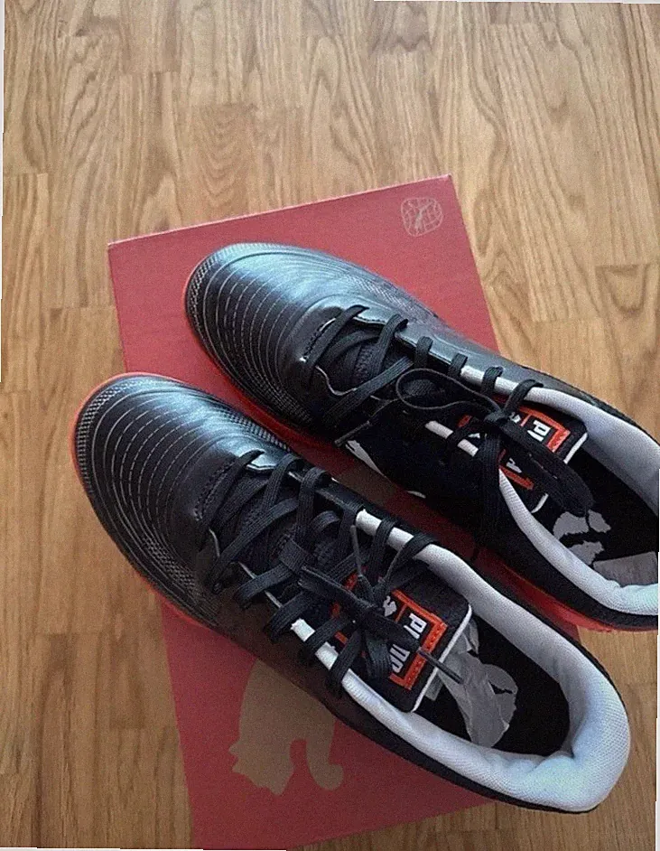 PUMA Hallenschuh Court Classico Größe 44 Herren