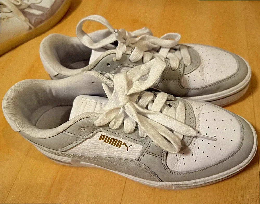 PUMA Herren Sneaker Low Top weiß/grau EU 41 gepolstert Schnürung