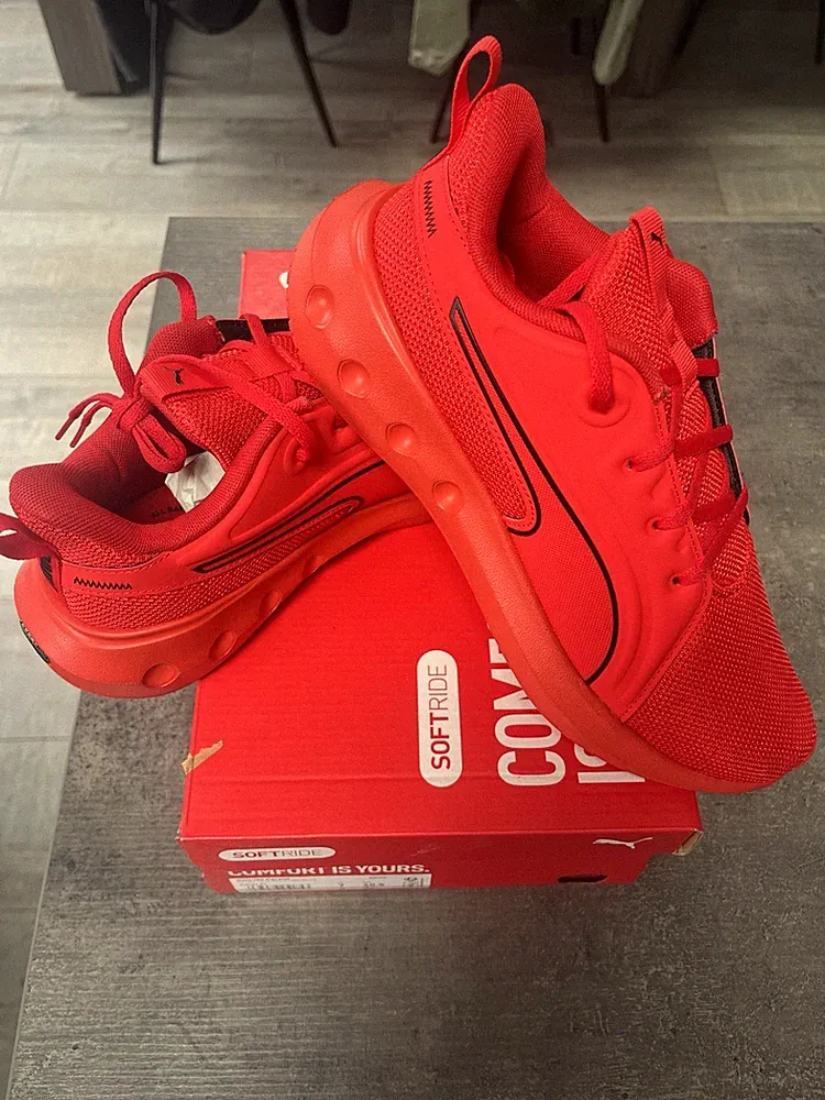 Puma Herren Softride Carson Straßenlaufschuhe (rot) - brandneu - Größe 7