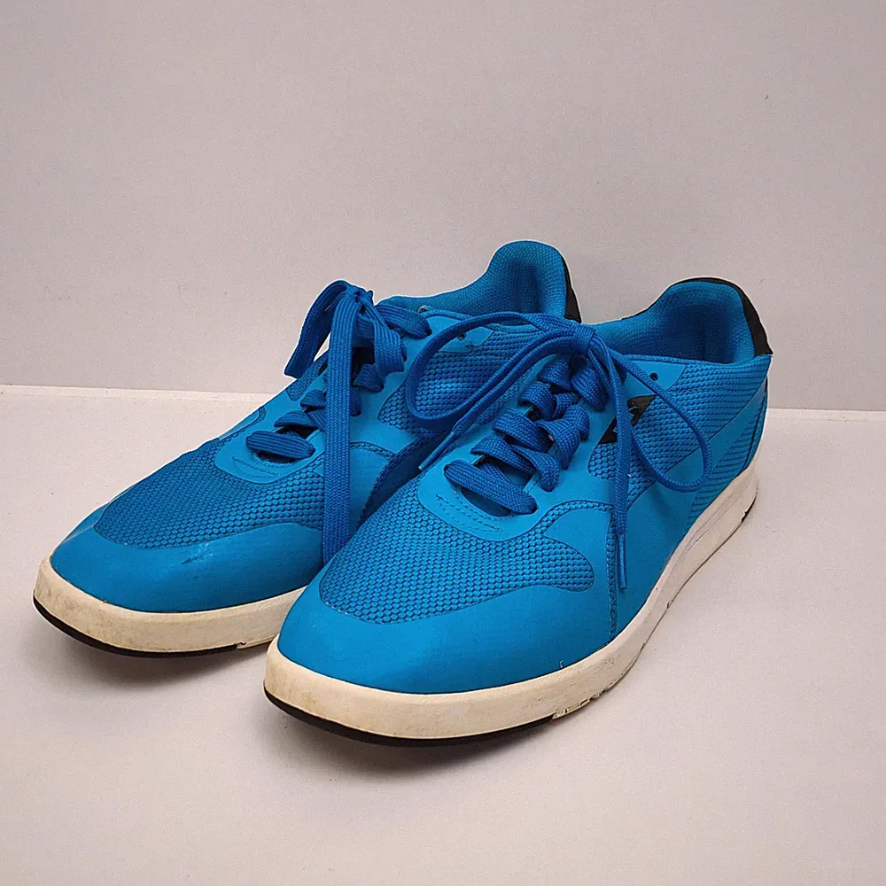 Puma Icra Evo Laufschuhe / Sportschuhe unique Design Größe 45