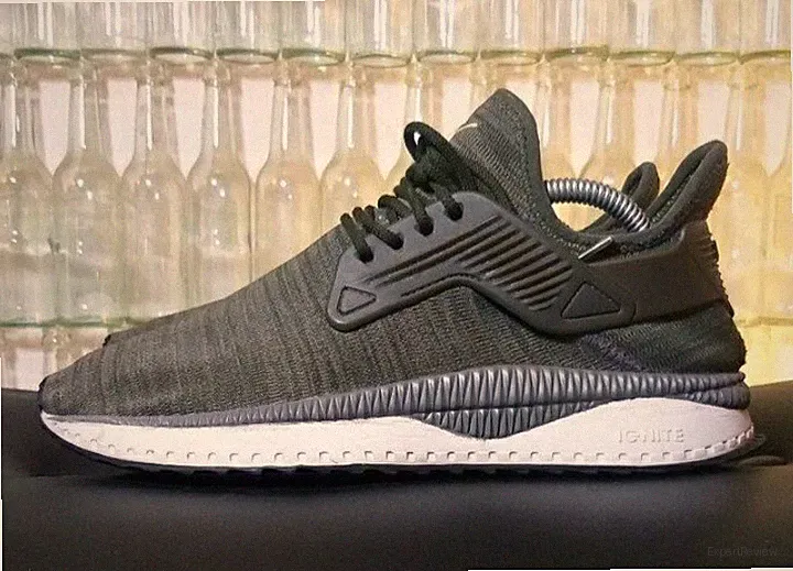 Puma Ignite Sneaker Low / Lauf- und Joggingschuhe / Fitness / Größe 40,5