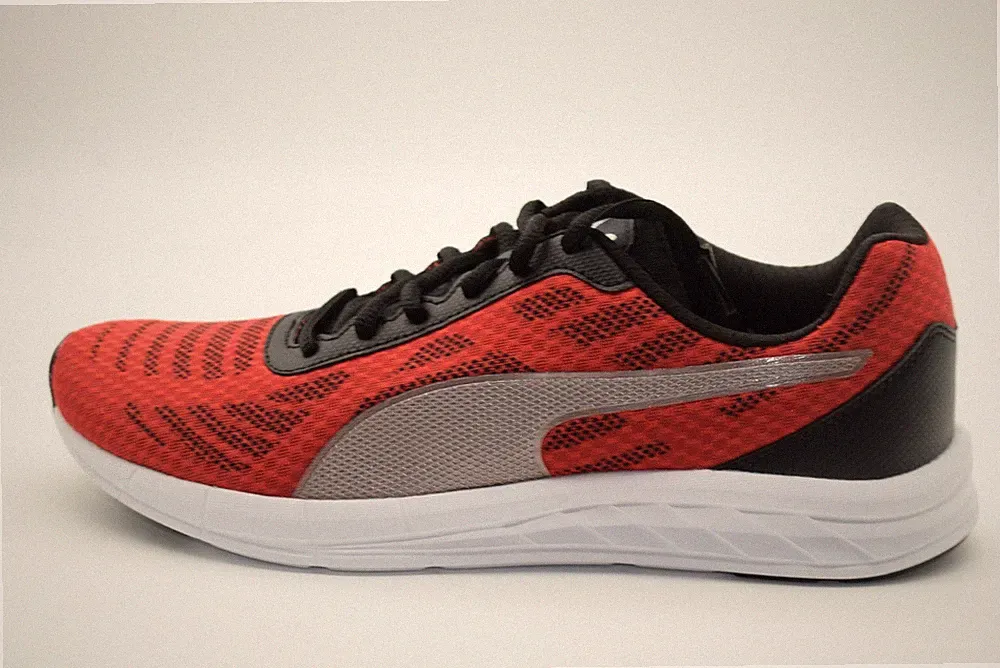 PUMA Meteor High Risk Sneaker Freizeit Schuhe Running Laufschuhe Größe EU 40,5