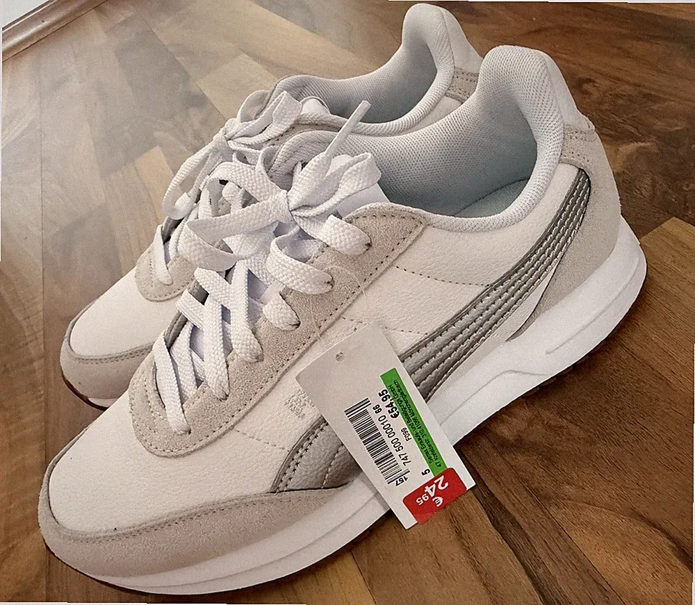 PUMA R78 Damen Sneaker Gr. 38 Weiß/Grau Neu ohne Karton mit Etikett