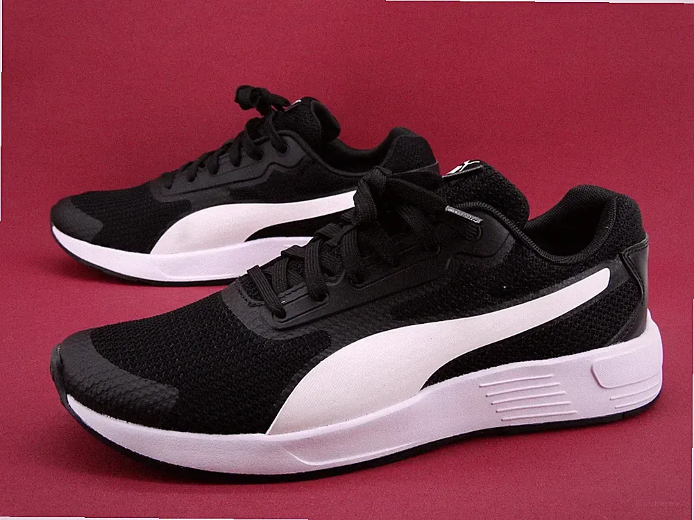 PUMA Sneaker Laufschuhe Sportschuhe Halb Schuhe Turnschuhe Gr : 44 Uk 9,5