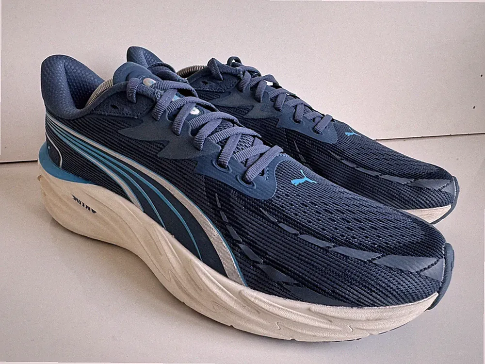 Puma Velocity Nitro 4 Herren Laufschuhe blau gepolstert Sport - UK-Größe 10,5