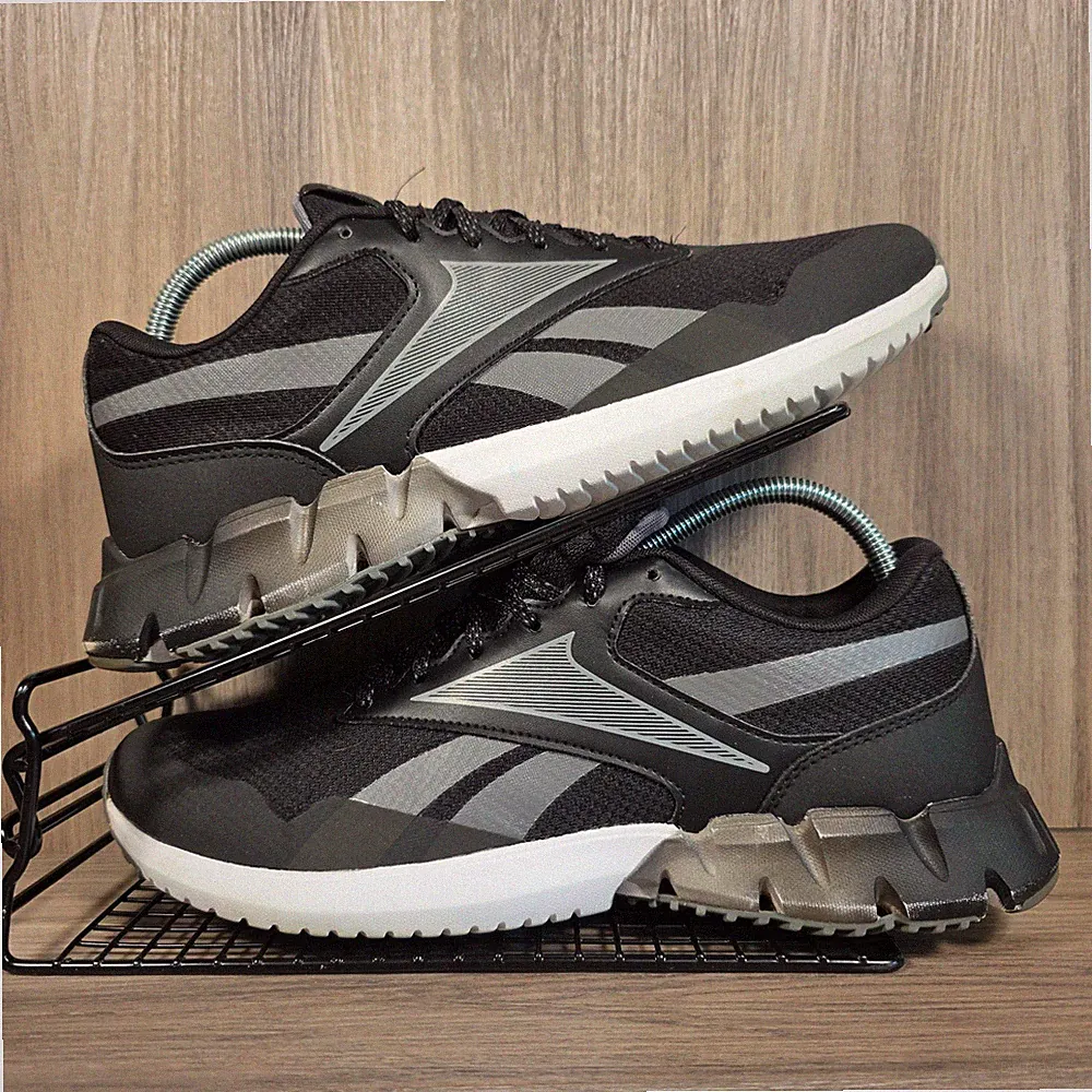 Reebok Herren Sportschuhe Größe 9 UK Ztaur schwarz weiß Fitnessstudio Laufschuhe