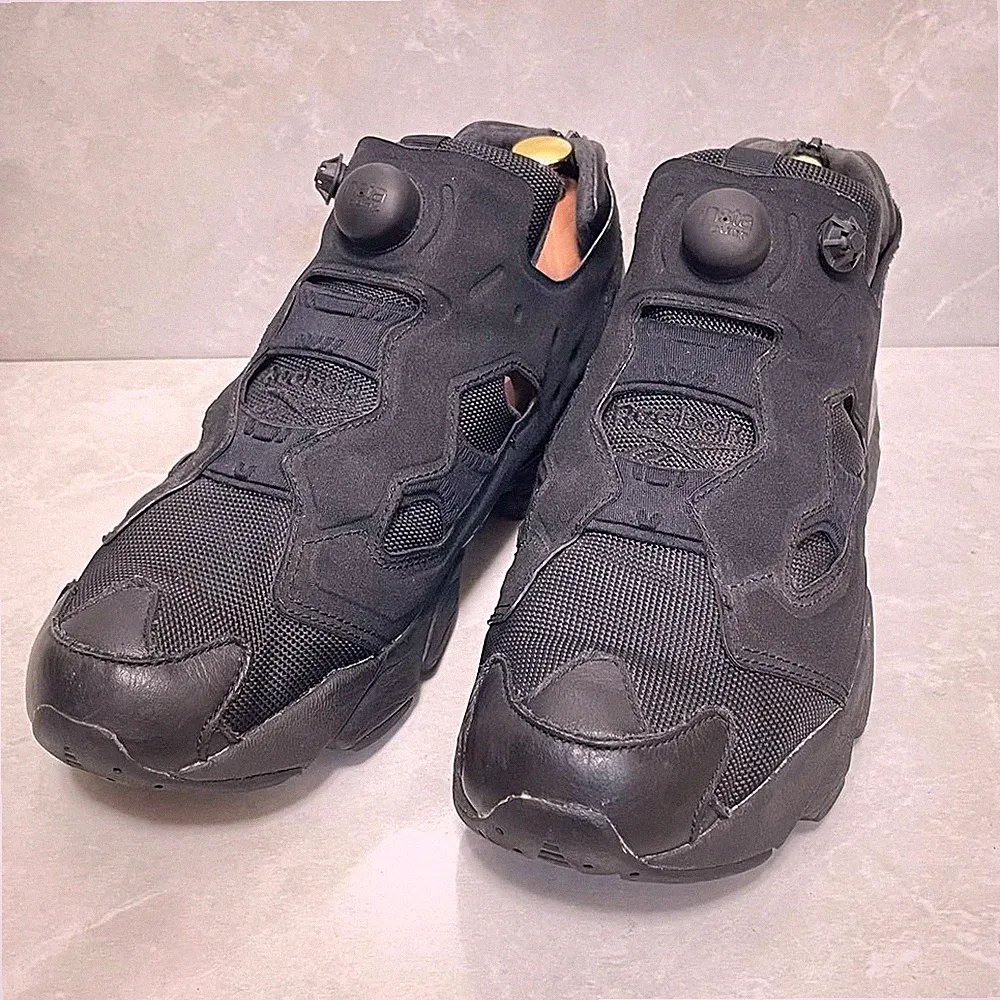 Reebok Instapump Fury Zip Schwarz Turnschuhe 9,5 US Herren Top Zustand