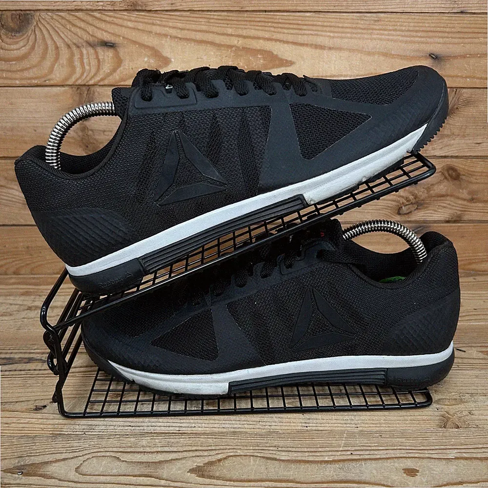 Reebok Turnschuhe Herren Größe UK 8 Crossfit Speed TR schwarz weiß Crossfit Fitnessschuhe