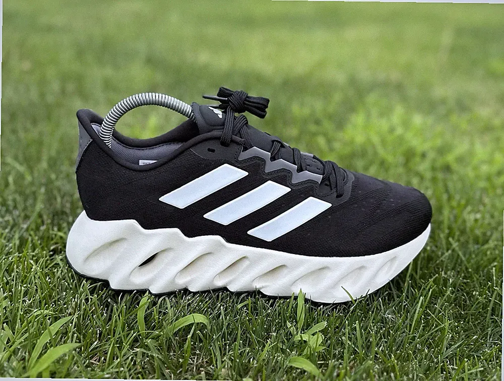 Adidas Switch FWD Shoes Running Shoes Core Black Authentic Brand New Sneakers 10