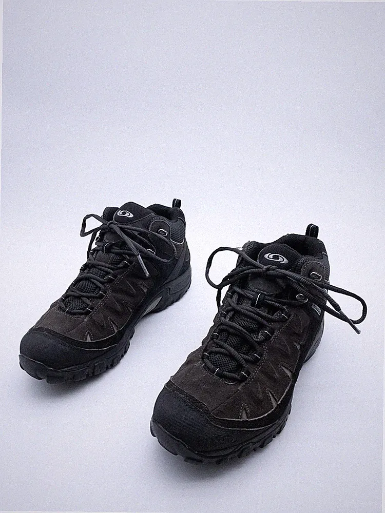 Salomon Herren Traillaufschuh Laufschuh Freizeitschuh Gr. 42 EU Art. 38620-98