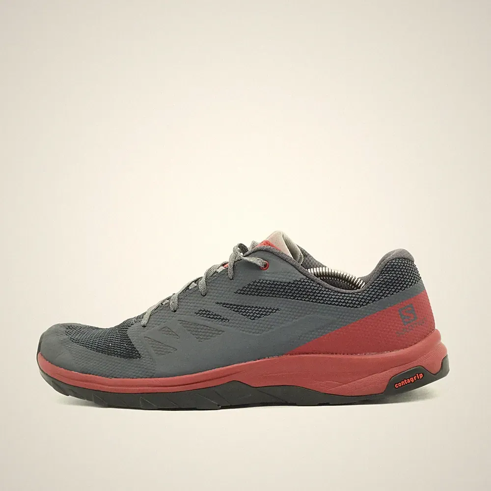 Salomon Herren Trailrunningschuhe Sportschuhe grau/rot Running Laufschuhe EU 45⅓