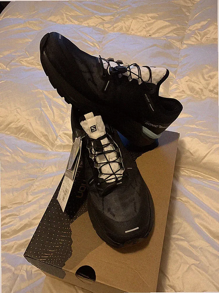 Salomon Sonic 4 GTX OutDoor Trail Running Gr. 42,5/8,5 schwarz