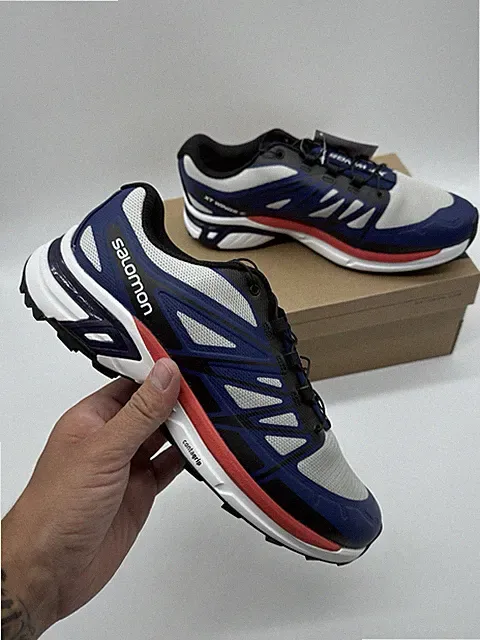 Salomon XT Wings 2 Trailrunningschuhe - Größe UK 9 - Blau/Weiß/Rot Brandneu