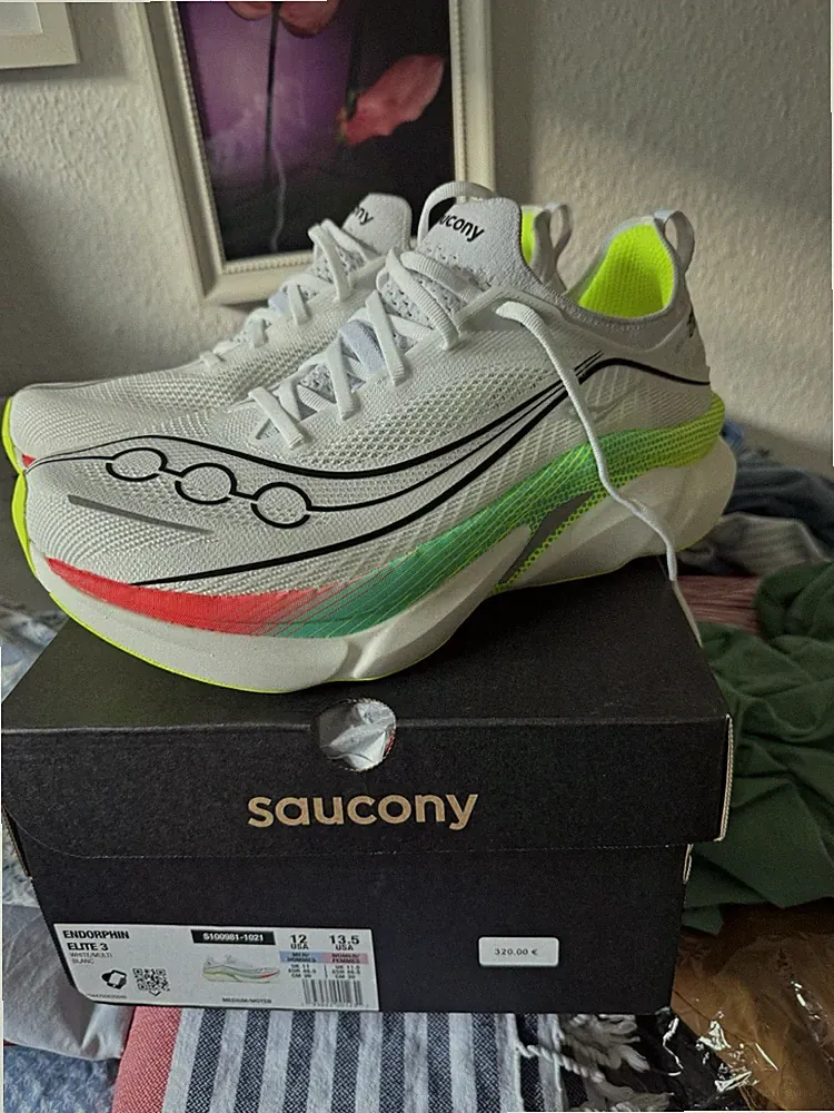Saucony Endorphin Elite 3 Herren Laufschuhe US 12 EU 46,5