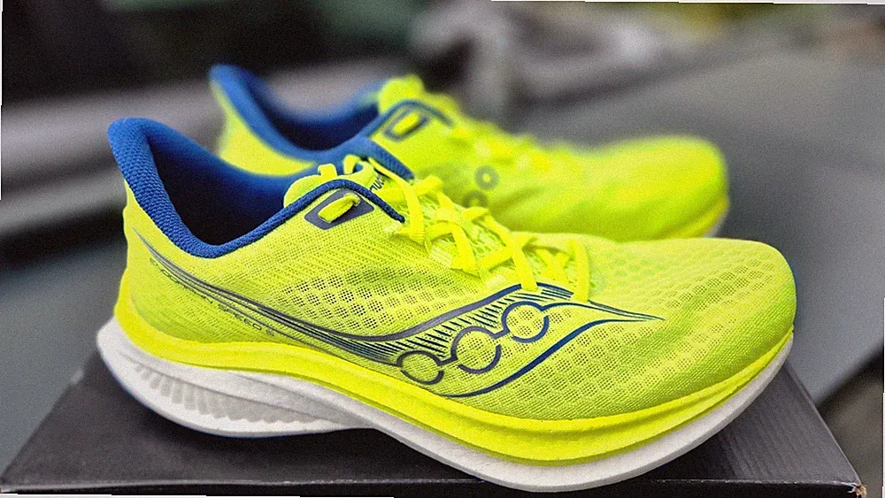 Saucony Endorphin Speed 5 NEU Laufschuh Sneaker Running Schuhe