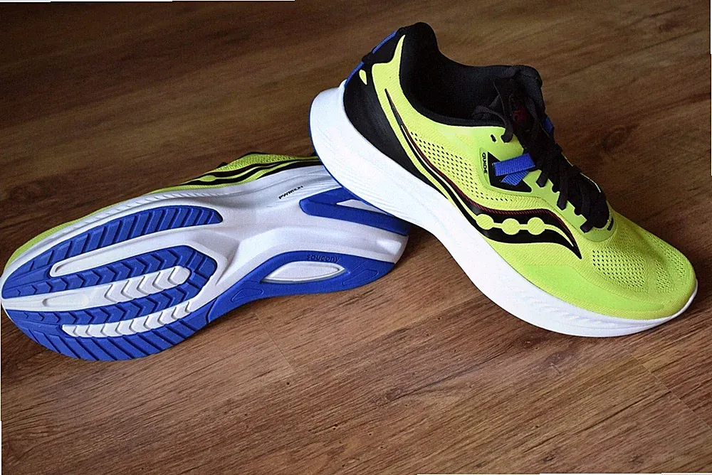 Saucony Guide 15 41 42 42,5 43 44 44,5 45 46 47 Laufschuhe S2068-25