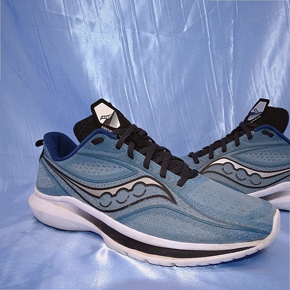 SAUCONY KINVARA 13 LAUFSCHUHE GR 44 USED HERREN SCHUHE GUIDE ENDORPHINE RUNNING