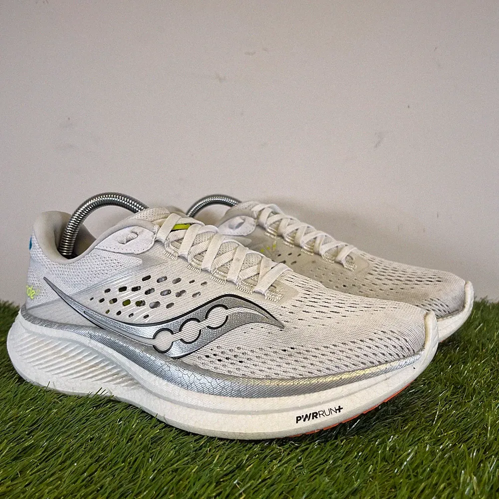 Saucony Turnschuhe Größe 7 Herren weiß Ride 17 Schnürschuhe Walking Fitness Laufschuhe
