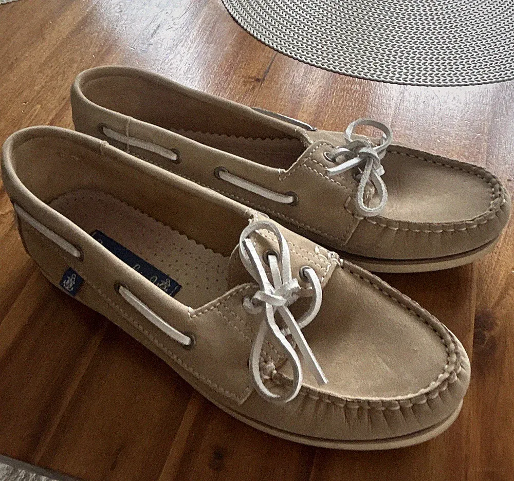Schnürschuh24 Bootsschuhe EU 39 Beige Wildleder Schnürung Rund
