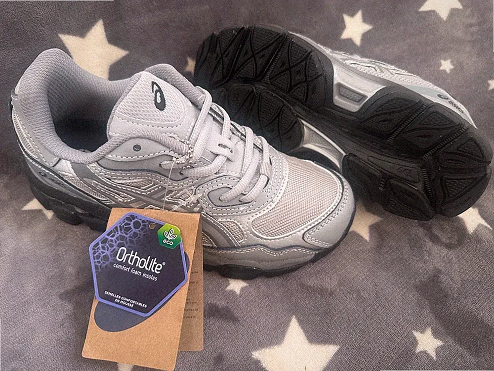 Schuhe Asics 36 Sportschuhe Sneaker Laufschuhe Gel absolut neuwertig / wie neu