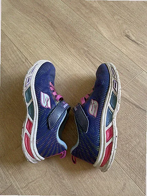 SKECHERS Go Run 600 Shimmer Speeder Laufschuh Sneaker Gr. 29 EU navy multicolor