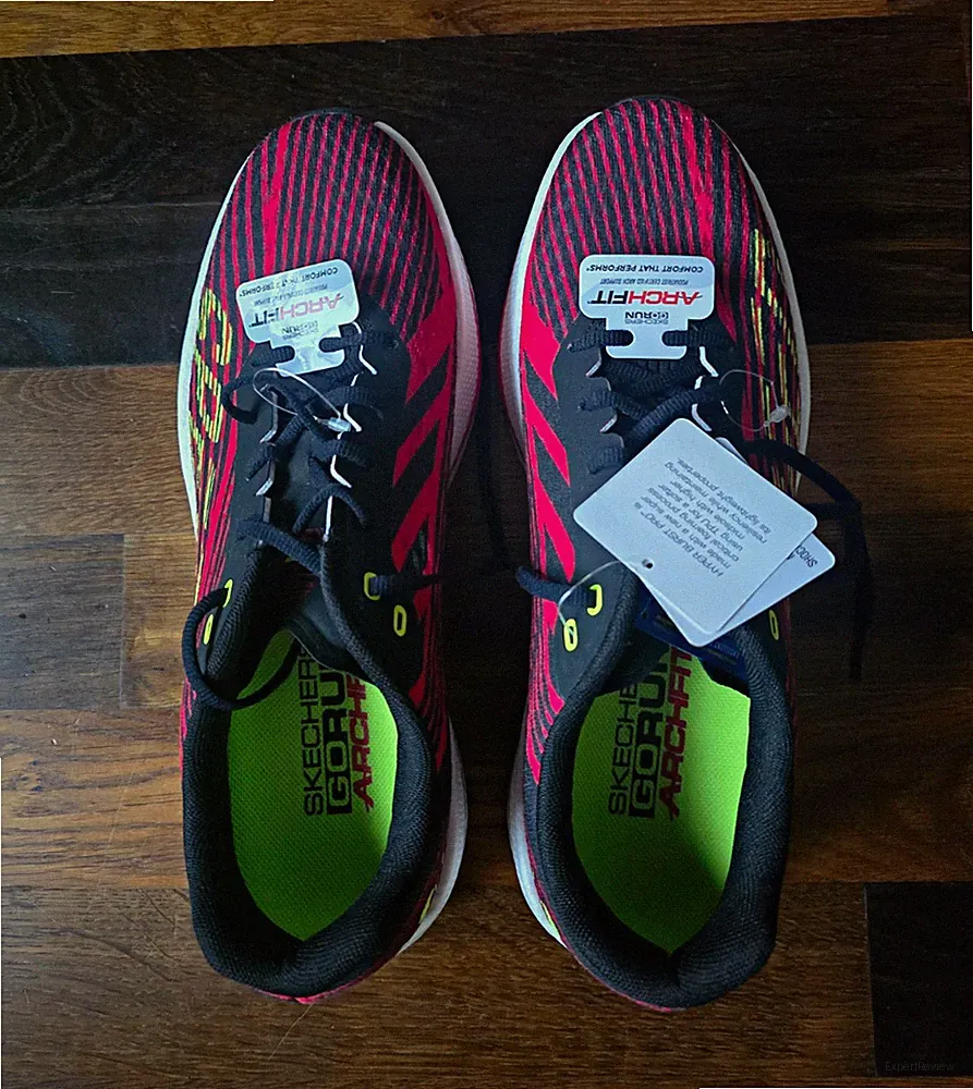 SKECHERS Goodyear Laufschuhe Größe 44 NEU
