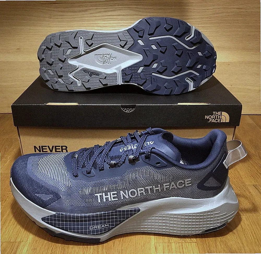 The North Face Altamesa 500 V2 - US 11 / UK 10 / EUR 45 1/3 / 29cm - Navy