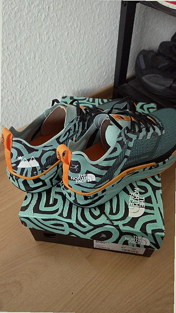 The North Face VECTIV INFINITE x ELVIRA Laufschuhe Gr. 42 Neu OVP