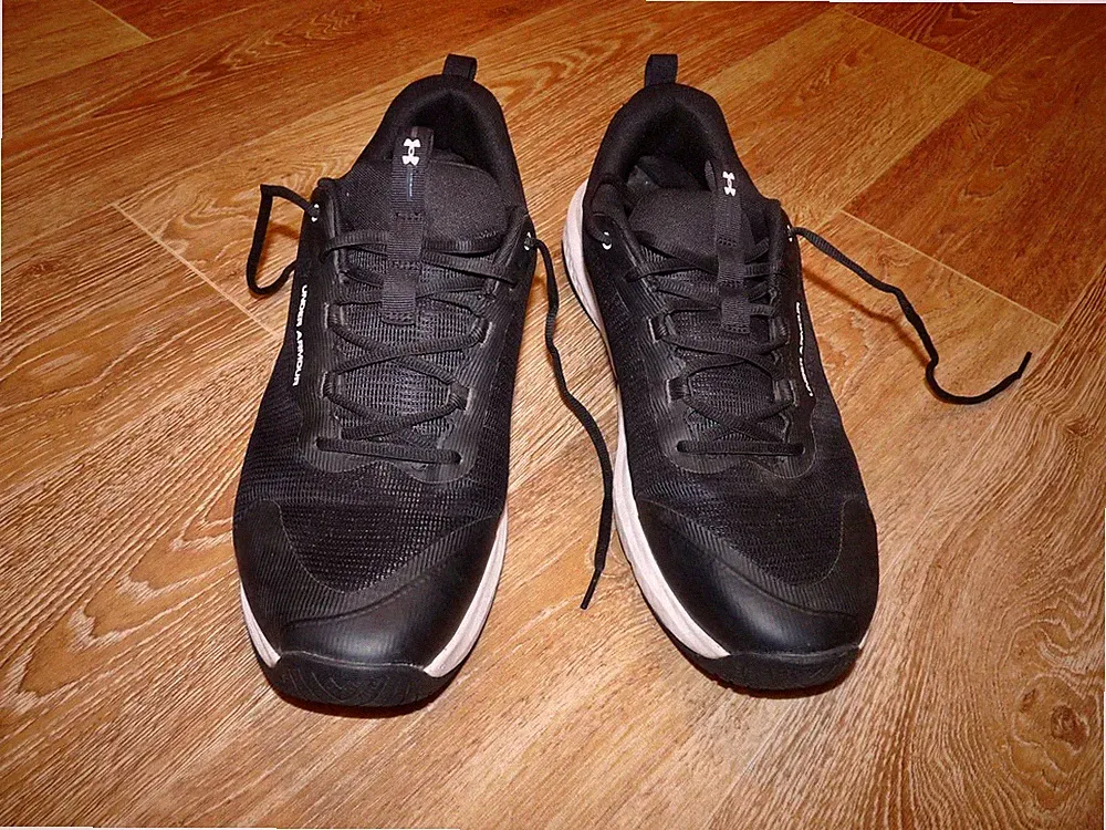 UNDER ARMOUR Charged Assert 10 Herren Laufschuhe Gr. 49,5
